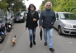 Bufera su Grillo dopo il video in difesa del figlio, il caso irrompe in Aula alla Camera