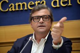Salario minimo, Calenda: «Bene l'apertura al dialogo del Governo»