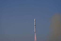 Cina, lanciato un nuovo satellite nello spazio