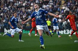 Profumo di Champions sul lago, il Como vola e batte 3-1 il Lecce