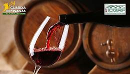 Vino falsamente certificato Dop e Igp, scoperta frode per 4 milioni