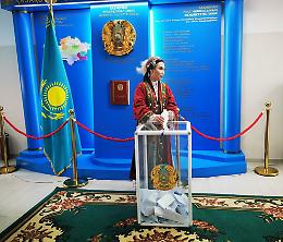 Kazakistan, la scommessa sul futuro passa per un referendum