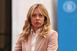 Carburanti, Meloni "Tagliamo 25 centesimi al litro"