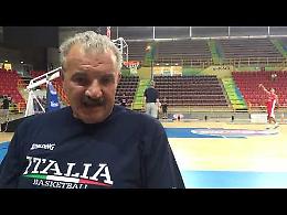 Coach Meo Sacchetti nel ritiro dell'Italia tra Nazionale e Vanoli
