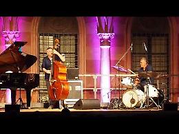 VIDEO Il concerto del trio di Danilo Rea