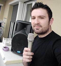 Gaetano: "Io, salvato dagli angeli in camice"
