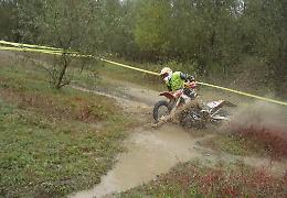 In moto nei campi, danni alle coltivazioni