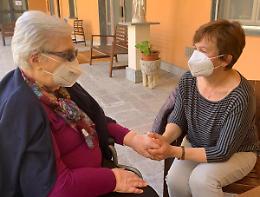 Cingia, primo (ri)abbraccio ai nonni. La Germani è Covid free