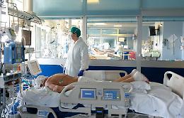 Covid, risalita dei contagi: 613 casi in provincia e 8 vittime