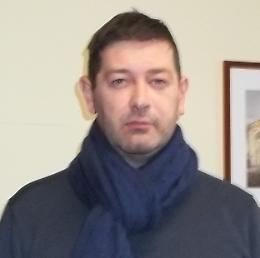 La maggioranza a pezzi, si dimette il capogruppo