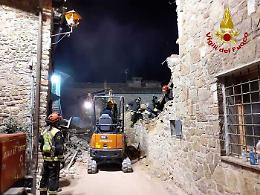 Esplosione in casa, individuato cadavere donna