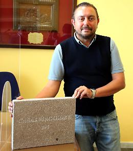 Una targa per onorare i Caduti