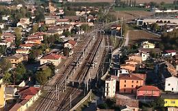 "Raddoppio ferroviario, i lavori spaccano il paese in due"