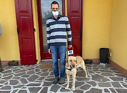 Ichnusa, il cane guida di Roberto: "E' bravissima"