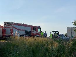 Furgone contro tir lungo la bretella A21-A1, cinque morti