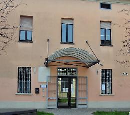 «Troppe mosche, rimuovete i rifiuti»