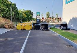 Vandalismi e schiamazzi notturni, la stupidità non ha limiti