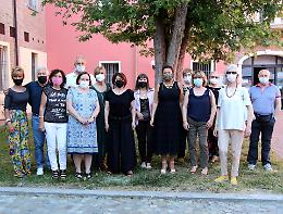 Lasciano il Romani otto docenti storici