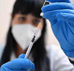 Sanitari, 1.200 senza vaccino. In 672 ignorano i solleciti di Ats