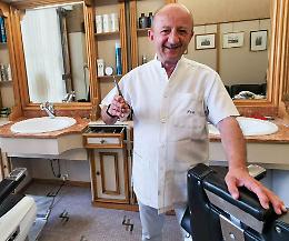 Oscar saluta dopo 50 anni di barba e  capelli