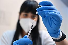 Vaccini, un milione di dosi per la Lombardia