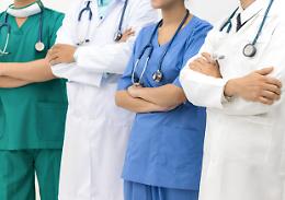 Obbligo vaccinale, anche sanitari cremonesi fanno ricorso al Tar
