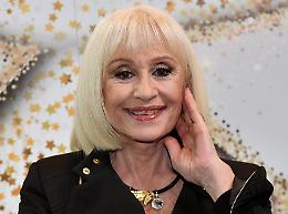Emessa la moneta da 5 euro con l'effige di Raffaella Carrà 