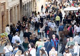 Allarme focolai fra i giovani, tracciamento in varie regioni