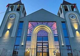 Consacrata a Puke la chiesa «cremonese»