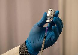 Personale scolastico, vaccini senza prenotazione dal 17 al 21 luglio