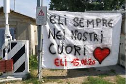 Elisa Conzadori, i famigliari: «Diteci perché è stata travolta dal  treno»