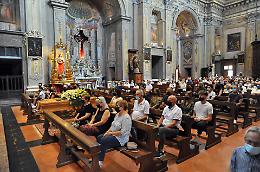 Ultimo saluto all'ex sindaco Danzi: in chiesa affetto e commozione