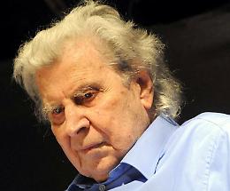 Morto a 96 anni il compositore greco Mikis Theodorakis, l'uomo del sirtaki