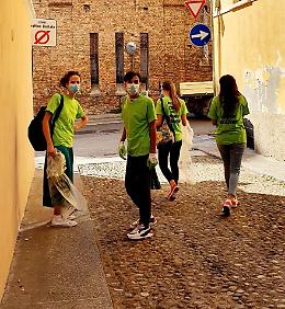 Piccole cose per grandi relazioni: a Cremona 100 giovani all’opera