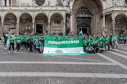 Flash Mob, che festa per la Sanse in piazza del Comune