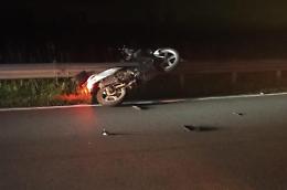 Perde il controllo dello scooter, fatale lo schianto contro il guardrail
