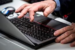 Proposta di lavoro online, ma è una truffa: tre persone denunciate