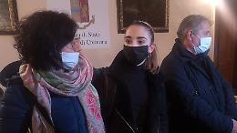 La gioia della mamma: Alessandra ritrovata a Torino