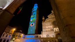 Video mapping sul Torrazzo: il futuro del pianeta e l'omaggio agli eroi della pandemia