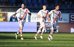 Cremonese corsara, Reggina battuta in rimonta a domicilio (2-1)