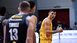 Vanoli che brutta botta, Pesaro passa al PalaRadi (84-88)