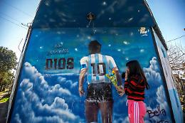 Maradona nei cuori per sempre, un anno senza Diego