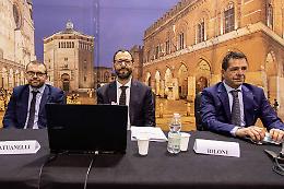 Patuanelli: «Ci stiamo battendo contro il pericolo Nutriscore, idea malsana. Ora anche la Francia ci ripensa»