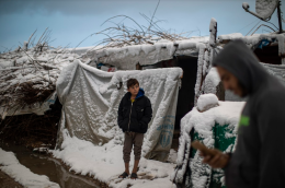 Afghanistan e Siria: corsa per salvare 3,3 milioni di rifugiati dal gelo