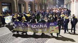 Incendio doloso, la famiglia del Viadana Calcio è scesa in piazza