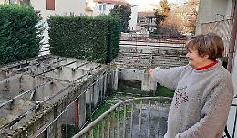 La rabbia degli inquilini: dopo 17 mesi nulla è cambiato