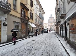 Neve in pianura, Crema si prepara: spargisale in strada