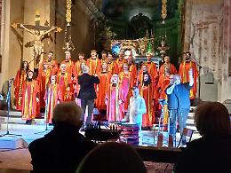 La gioia e le emozioni del Sixth Pop Gospel Choir in tour