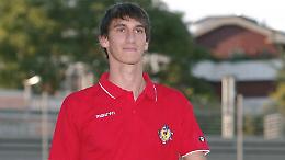 Astori, il ricordo della Cremonese: "Continuerai a vivere con noi"