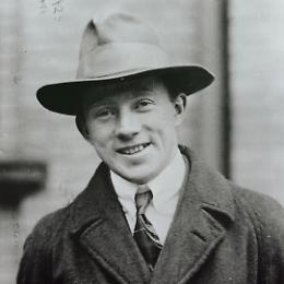 Filòs: incontro di discussione sul libro "Fisica e oltre" di Werner Heisenberg